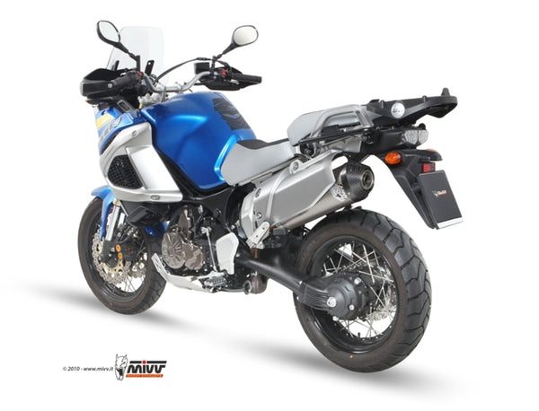 MIVV Oval Carbon Cap Slip-On Titanium monterad på Yamaha XT-Z 1200, visad bakifrån med fokus på avgassystemets design och passform.