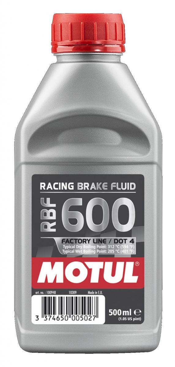 Motul RBF600 Racing Bromsvätska i 500 ml flaska, högpresterande DOT 4 bromsvätska för racing- och kopplingssystem. Köp nu för optimal bromsprestanda.